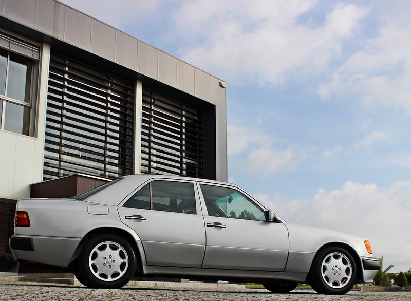 1992 Mercedes Benz W124 500E